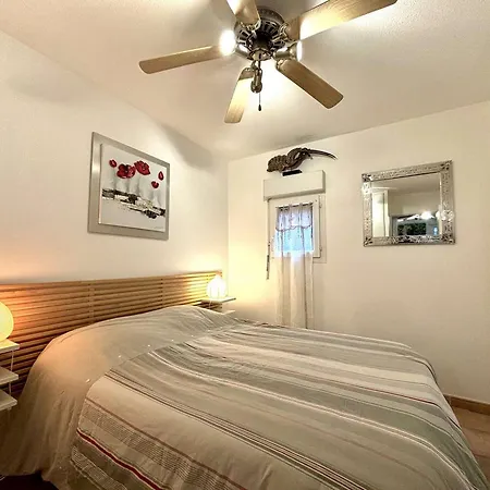 Apartament T3 Avec Terrasse Et Clim A 300m De La
