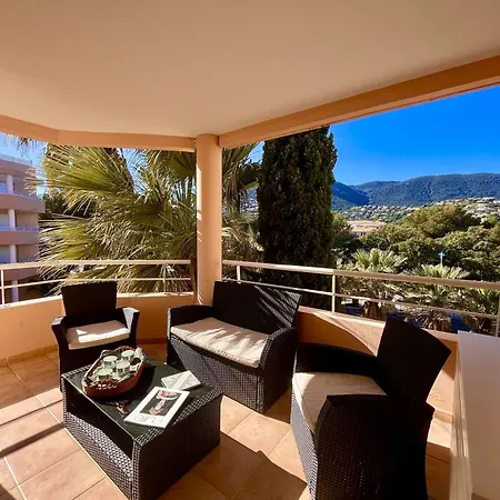 T3 Avec Terrasse Et Clim A 300m De La Cavalaire-sur-Mer