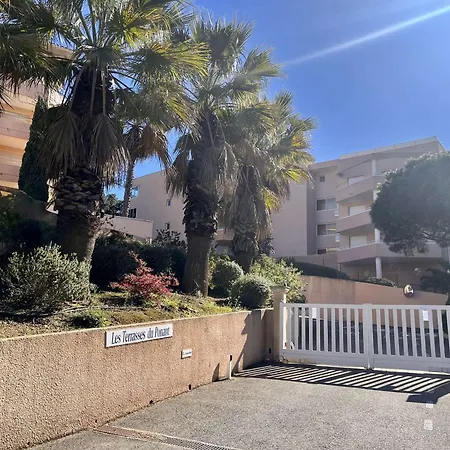 Apartament T3 Avec Terrasse Et Clim A 300m De La